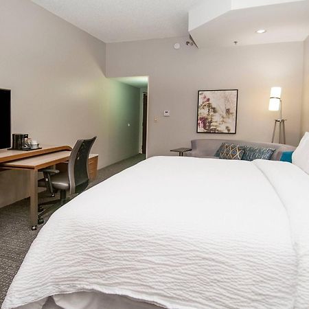 Courtyard By Marriott Бентонвилль Экстерьер фото