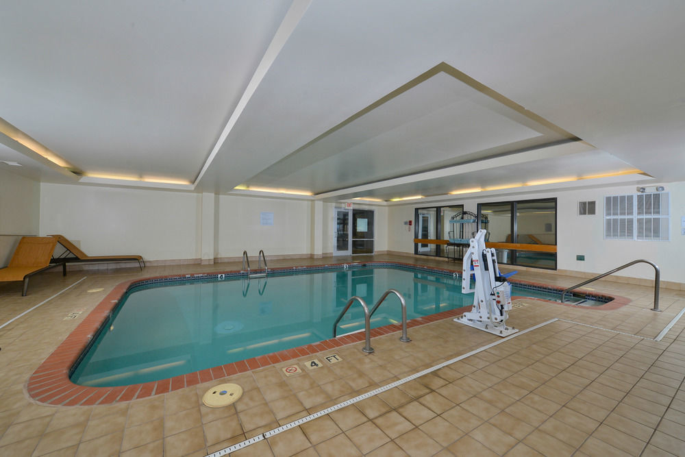 Courtyard By Marriott Бентонвилль Экстерьер фото