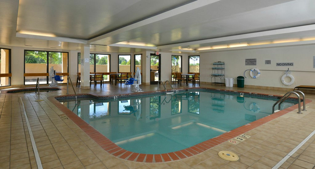 Courtyard By Marriott Бентонвилль Экстерьер фото