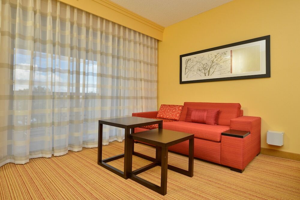 Courtyard By Marriott Бентонвилль Экстерьер фото